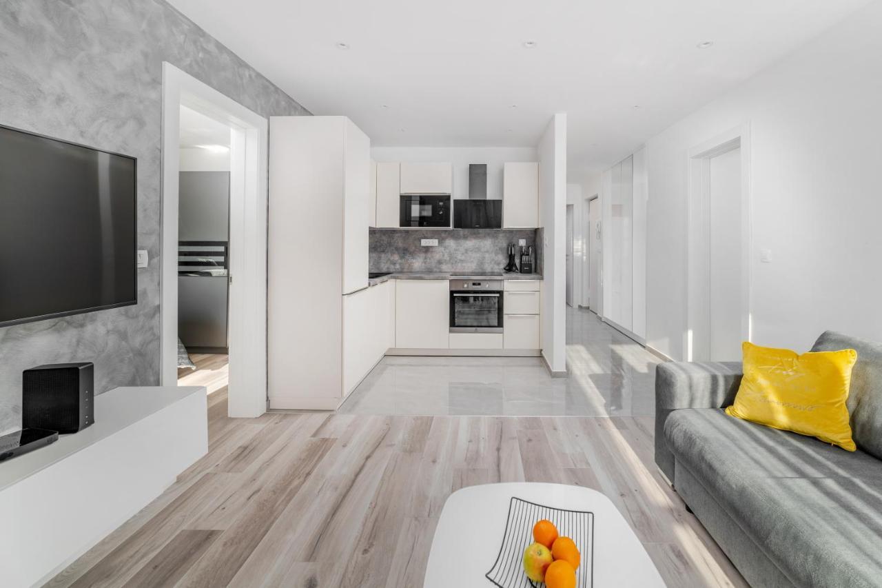 Luxury Apartment Sandra Split Exterior foto